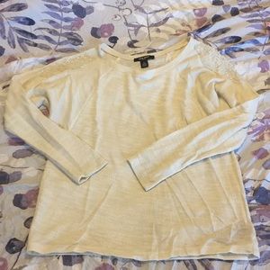 NWOT Nine West Cream Appliqué Holiday Sweater